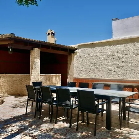 Villa Private Pool! Your Oasis In Sevilla! Bbq! *