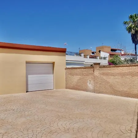 Private Pool! Your Oasis In Sevilla! Bbq! Villa *