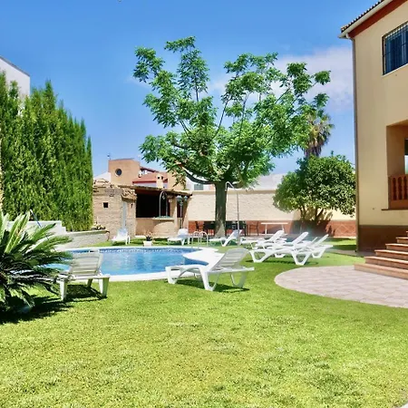 Villa Private Pool! Your Oasis In Sevilla! Bbq!