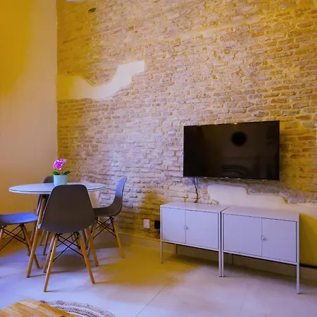 Apartment Brand New In The Historic Center *