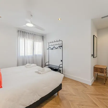 Isg Luxury By The Cathedral Seville