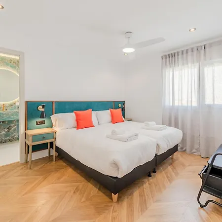 Isg Luxury By The Cathedral