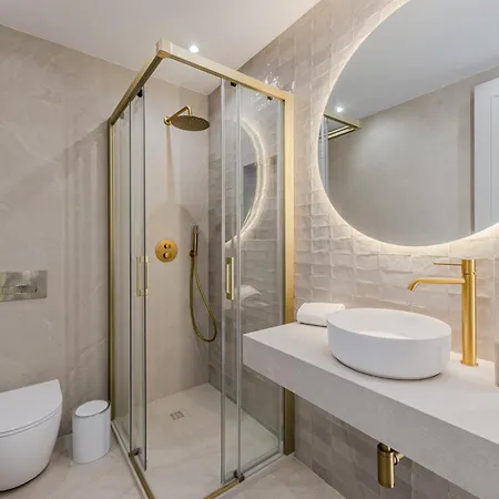Isg Luxury By The Cathedral Apartment