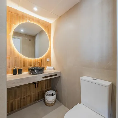 Isg Luxury By The Cathedral Seville