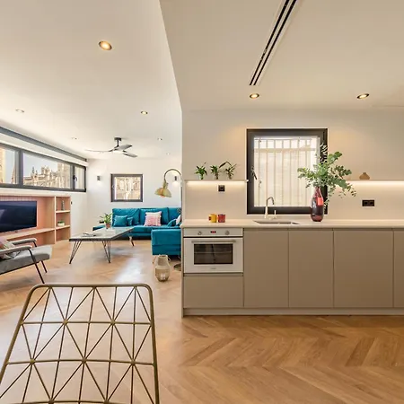Isg Luxury By The Cathedral Apartment