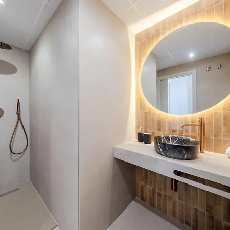 Isg Luxury By The Cathedral Apartment *