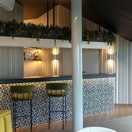 Monte Triana Hotel