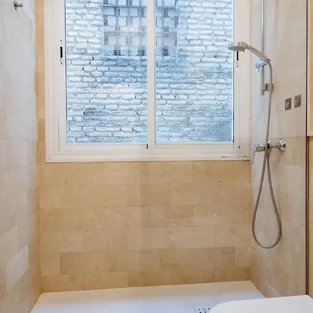 Homeyseville-amazing Views Cathedral Tomas De Ibarra - 8 Pax, Parking Optional Apartment *