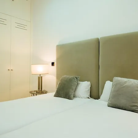 Homeyseville-amazing Views Cathedral Tomas De Ibarra - 8 Pax, Parking Optional Seville