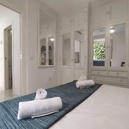 Palacio De Marqueses De Monsalud Apartment Seville