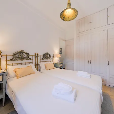Plaza De Dona Elvira Alcazar Apartment