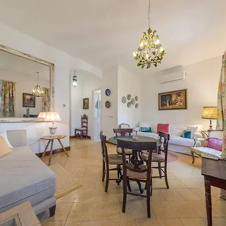 Apartment Plaza De Dona Elvira Alcazar *