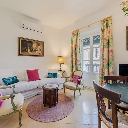Plaza De Dona Elvira Alcazar Apartment *