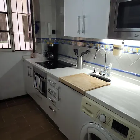 Apartment Triana Castilla Rio In Unique Building