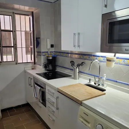 Apartment Triana Castilla Rio In Unique Building