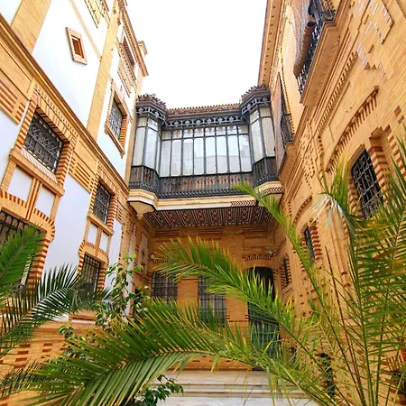 Palacio De Marqueses De Monsalud Apartment Seville