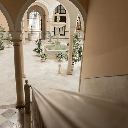 Palacio De Marqueses De Monsalud