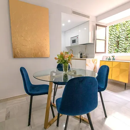 Palacio De Marqueses De Monsalud Apartment Seville
