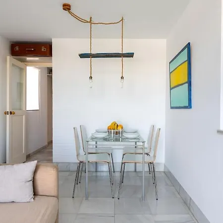 Apartment Atico Con Vistas A La Torre Del Oro Y Catedral By Thegoodtourist Seville