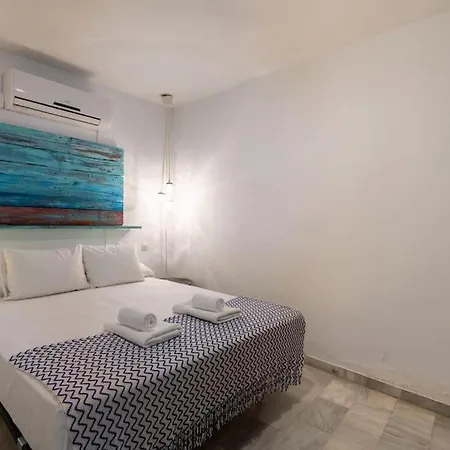 Apartment Atico Con Vistas A La Torre Del Oro Y Catedral By Thegoodtourist Seville