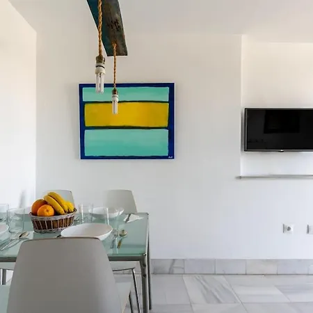Apartment Atico Con Vistas A La Torre Del Oro Y Catedral By Thegoodtourist