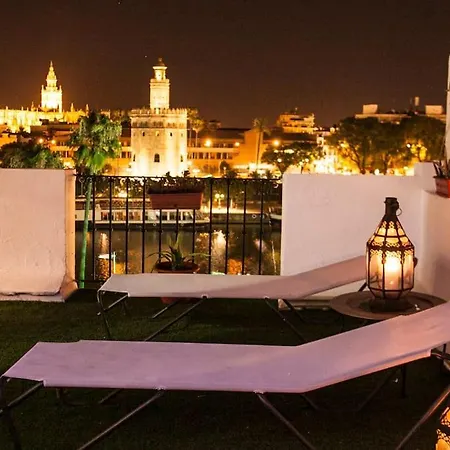 Apartment Atico Con Vistas A La Torre Del Oro Y Catedral By Thegoodtourist Seville