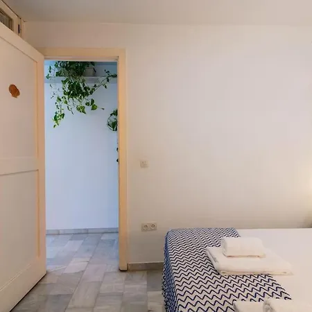 Apartment Atico Con Vistas A La Torre Del Oro Y Catedral By Thegoodtourist *