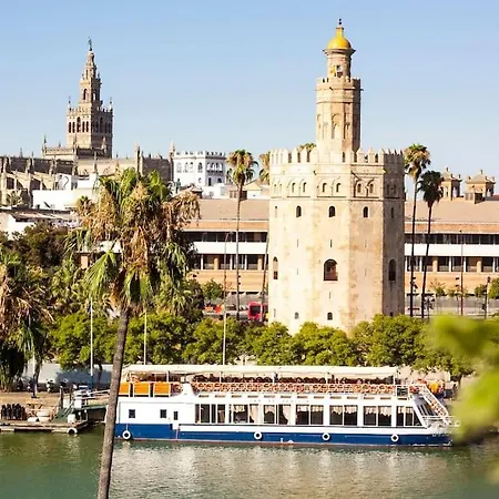 Atico Con Vistas A La Torre Del Oro Y Catedral By Thegoodtourist * Seville