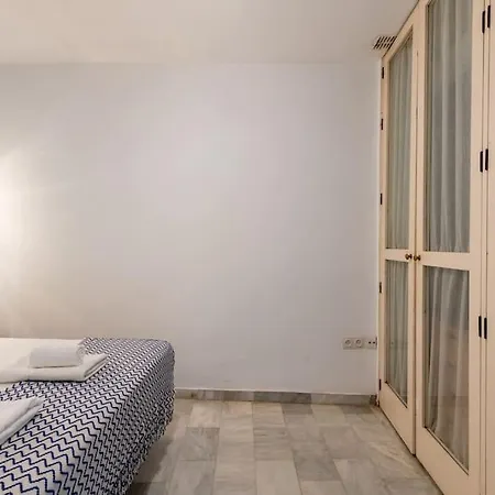 Atico Con Vistas A La Torre Del Oro Y Catedral By Thegoodtourist Apartment *