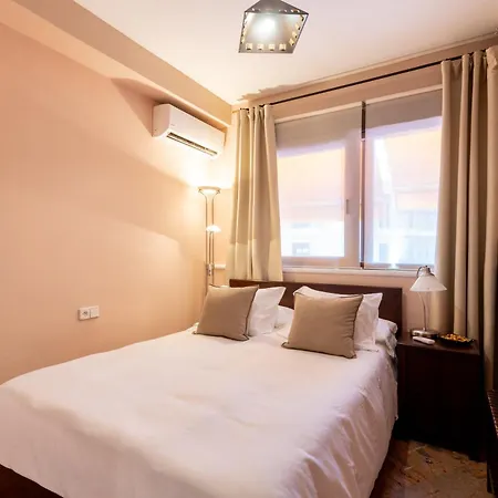 Penthouse!!! Center Of Seville!!! 2 Bedroom + 2 Bath!!! *