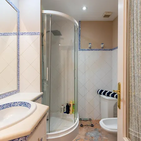 Penthouse!!! Center Of Seville!!! 2 Bedroom + 2 Bath!!! Apartment