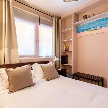 Penthouse!!! Center Of Seville!!! 2 Bedroom + 2 Bath!!!