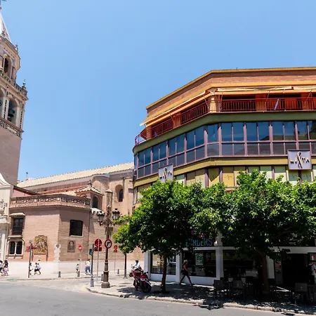Penthouse!!! Center Of Seville!!! 2 Bedroom + 2 Bath!!! *