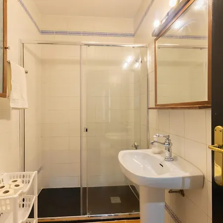 Conde Center Premium Suites, Free Parking Appartement