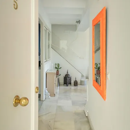 Charming 2 Bedroom Boutique Triplex With Private Terrace At Center By Cityzen *
