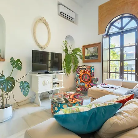 Charming 2 Bedroom Boutique Triplex With Private Terrace At Center By Cityzen