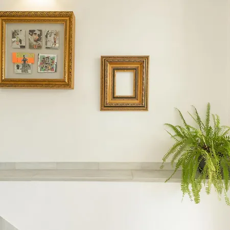 Charming 2 Bedroom Boutique Triplex With Private Terrace At Center By Cityzen *