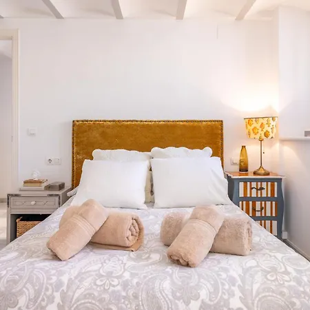 Charming 2 Bedroom Boutique Triplex With Private Terrace At Center By Cityzen Apartment