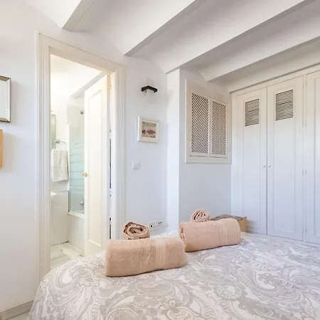 Charming 2 Bedroom Boutique Triplex With Private Terrace At Center By Cityzen Apartment *