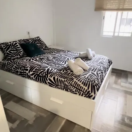 Homestay Lovely En Piso Compartido Seville