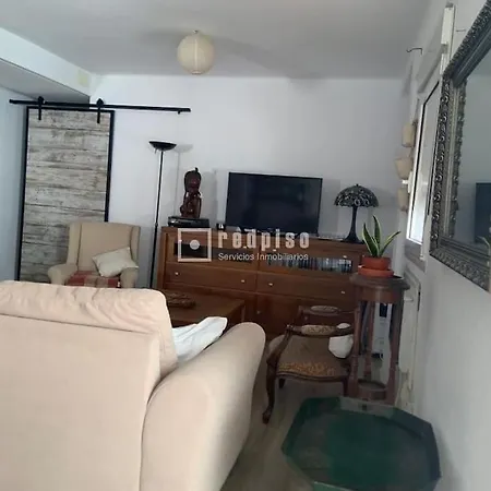 Piso Amplio Y Diafano, Al Lado De Alameda ,centro
