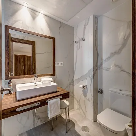 Hotel Av La Florida 2*