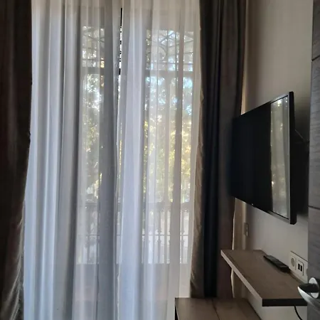 Hotel Av La Florida 2*