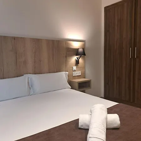Av La Florida Hotel 2*