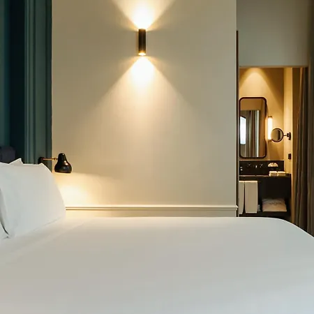 Mercer Plaza Sevilla 5 Gl Hotel