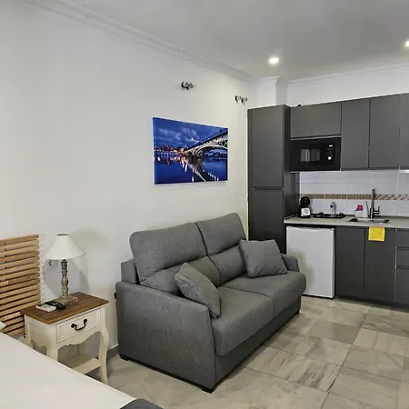 Angeles Apartment *