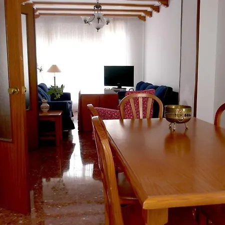 Casa Soleada En Calle Tranquila *