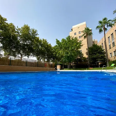 Tu Oasis De Lujo Junto Al Guadalquivir Seville