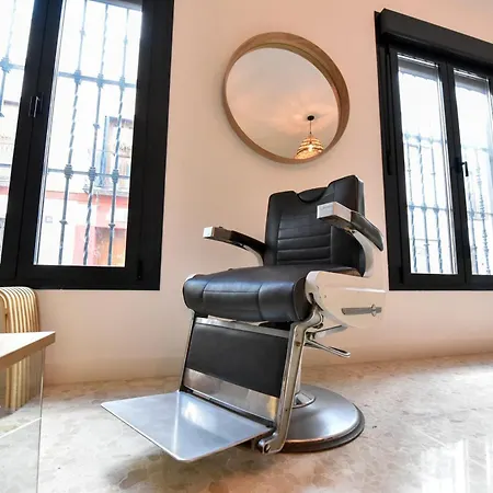Premium Exclusive Property - The Barber's House *