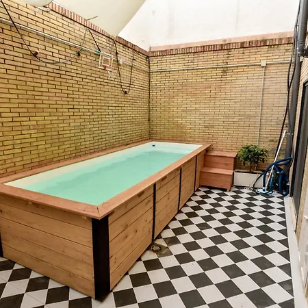 Premium Exclusive Property - The Barber's House *